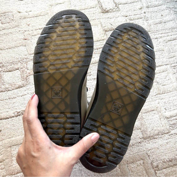 NIB Dr. Martens Soft Leather Zavala Lace-Up Boots White 37 - Picture 6 of 8